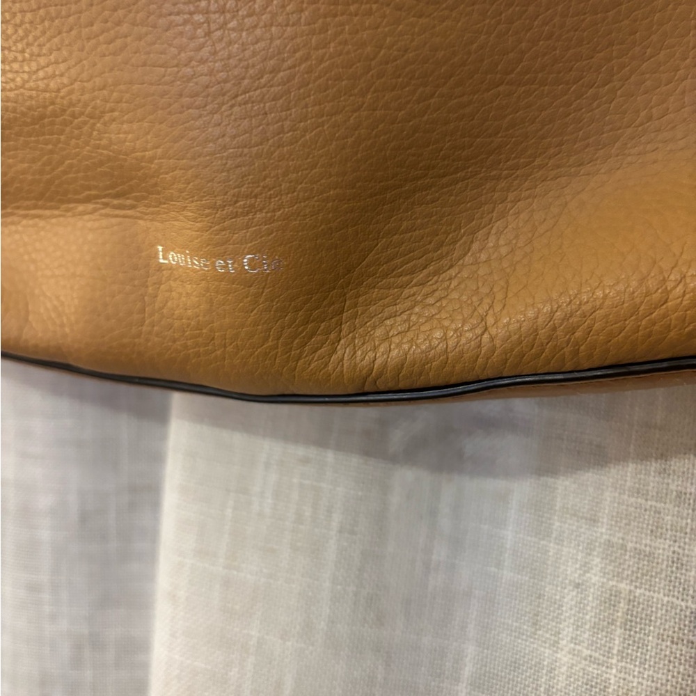 Louise et Cie Tan Leather Hobo Bag with Relaxed Silhouette - Picture 4 of 16